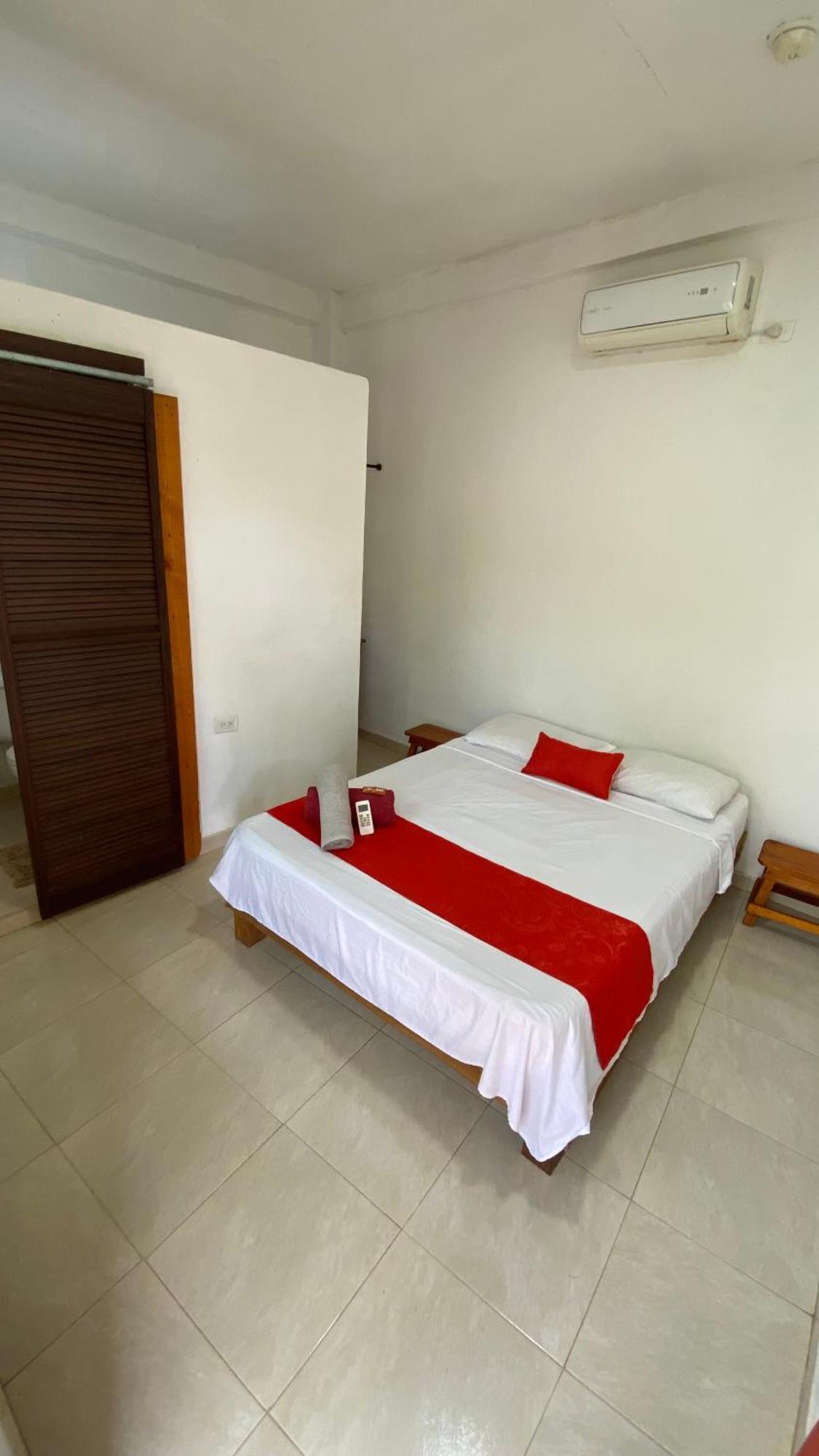 Sierraventura Hostel Taganga Ngoại thất bức ảnh