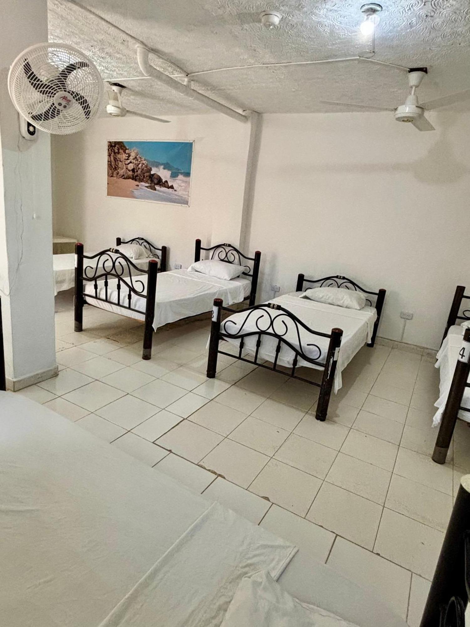 Sierraventura Hostel Taganga Ngoại thất bức ảnh